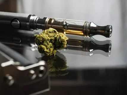 Death Star Strain: Powerful Relaxation with Earthy, Diesel Flavour